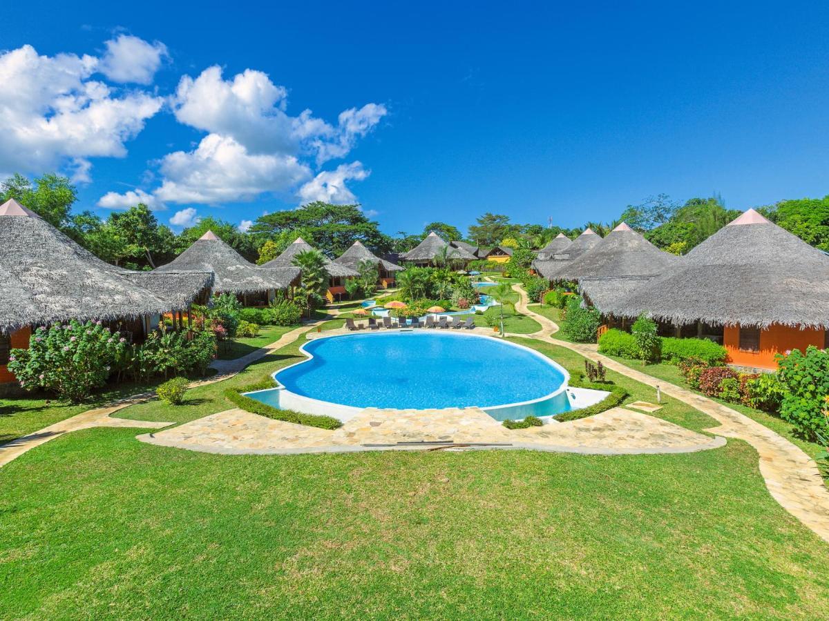 Loharano Lodge Nosy-Be Ruang foto